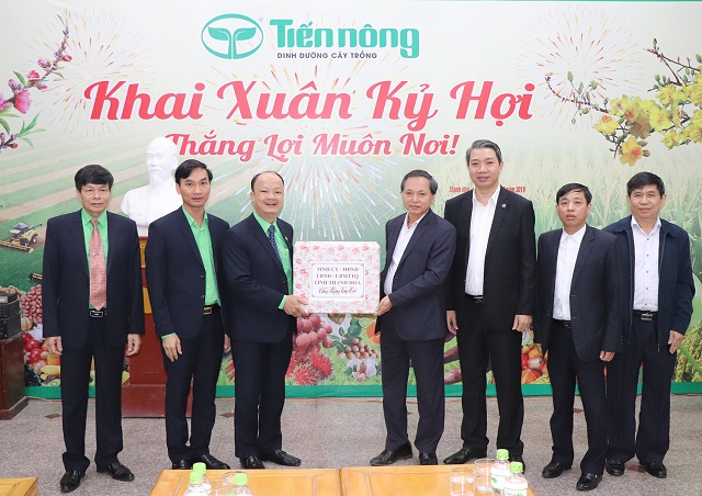 Tiến Nông tổ chức lễ “khai xuân Kỷ Hợi – Thắng lợi muôn nơi” đầu Xuân 20195