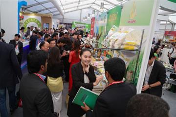 Công ty CP Công nông nghiệp Tiến Nông tham gia Hội chợ Gulfood Dubai 2014 